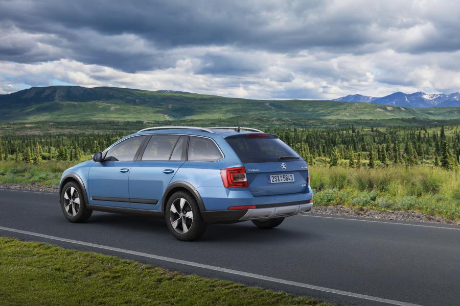  Skoda Octavia Scout 2014 года  (фото 2 из 3)